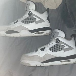 jordan 4 military blacks size 11